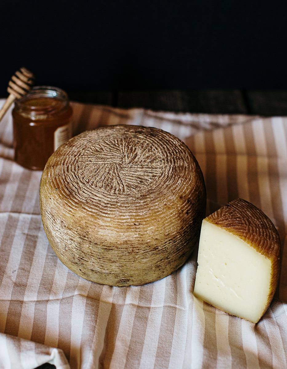 Pecorino Classico Semistagionato